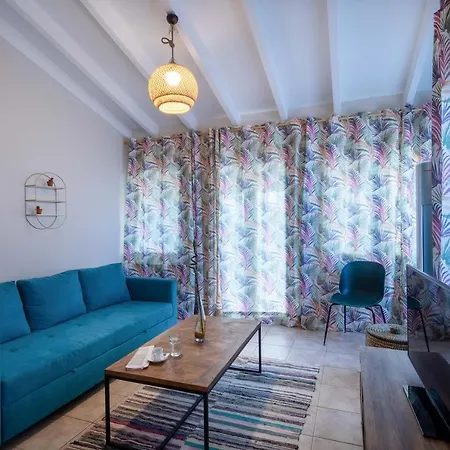 North Corfu 3 Апартаменты